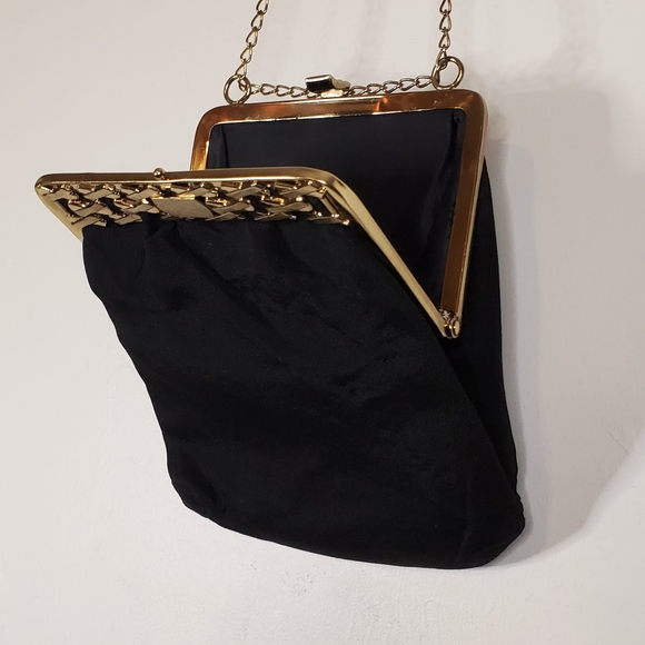 Black Magic Vintage Clasp Purse with Metal Details - Picture 3 of 13